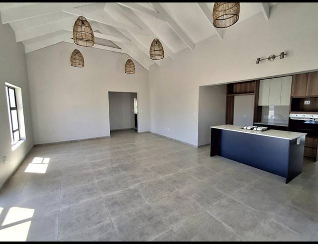 3 BEDROOM HOUSE FOR SALE IN BRITANNIA BAY